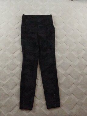 Lululemon Swift Speed HR Tight Luxtreme Womens 4 Camo Gym Yoga